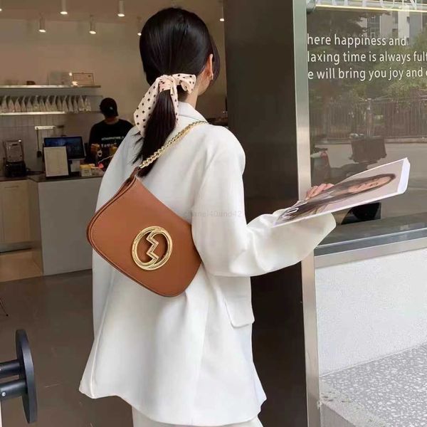 2022 designer bag women genuine leather totes bag black handbag the tote shoulder crossbody saddle designers handbags fashion underarm chain
2022 designer bag women genuine leather totes bag black handbag the tote shoulder crossbody saddle designers handbags fashion underarm chain