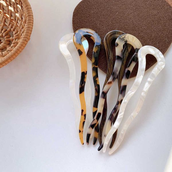 hairpins french twist hair stick clip vintage acetate large wavy u-shaped hairpin tortoise shell women hair pin hair accessories w0417, Golden;silver
hairpins french twist hair stick clip vintage acetate large wavy u-shaped hairpin tortoise shell women hair pin hair accessories w0417, Golden;silver