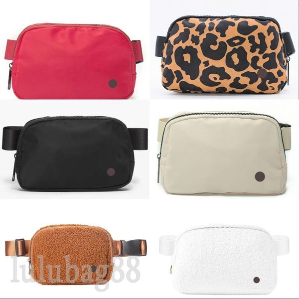 designer bags woman mens trendy luxury bum bag plush solid color travelling summer pochette adjustable elastic strap simple fanny packs fash
designer bags woman mens trendy luxury bum bag plush solid color travelling summer pochette adjustable elastic strap simple fanny packs fash