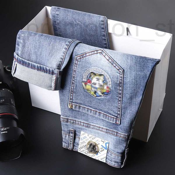 men's jeans designer spring fashion brand medusa embroidered jeans men light blue elastic slim leggings tbdn
men's jeans designer spring fashion brand medusa embroidered jeans men light blue elastic slim leggings tbdn