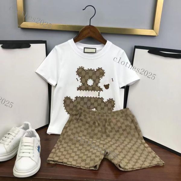 luxury designer clothing sets kids t-shirt white black monogrammed shortst fashion british fashion brand summer childrens treasures girls co
luxury designer clothing sets kids t-shirt white black monogrammed shortst fashion british fashion brand summer childrens treasures girls co