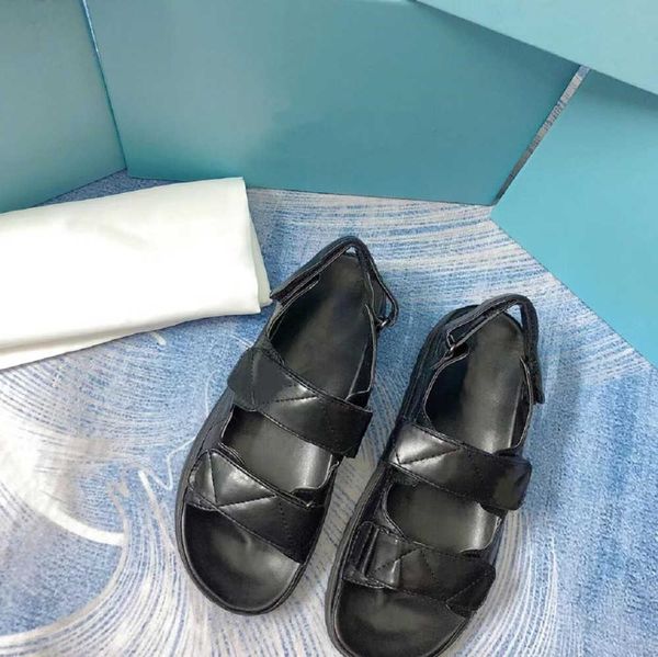 designer flat bottom sandal women's summer solid color leather slippers outdoor sports sandals lady luxury leisure beach shoes designer, Black
designer flat bottom sandal women's summer solid color leather slippers outdoor sports sandals lady luxury leisure beach shoes designer, Black