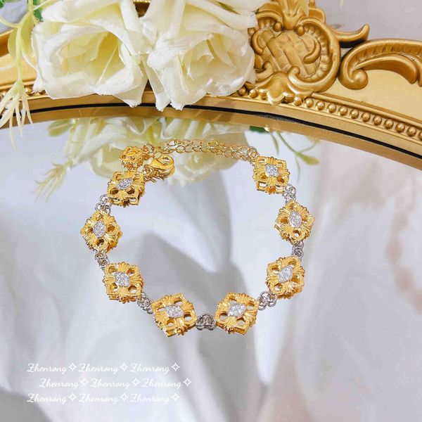 Classic designer bracelet jewelry buccellati Jewelry luxury Italian Textured Gold Plated Two Color Gold Craft Bracelet Hollow French Lace Four Leaf Grass Bracelet
Classic designer bracelet jewelry buccellati Jewelry luxury Italian Textured Gold Plated Two Color Gold Craft Bracelet Hollow French Lace Four Leaf Grass Bracelet