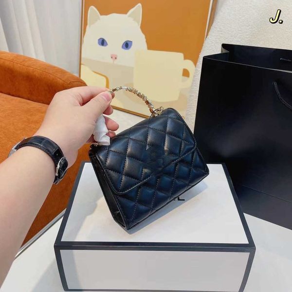 2022 new cc bag designer bag handbag handbags strap bags crossbody women fashion luxurys designe classic casual large capacity small with en, Red;black
2022 new cc bag designer bag handbag handbags strap bags crossbody women fashion luxurys designe classic casual large capacity small with en, Red;black