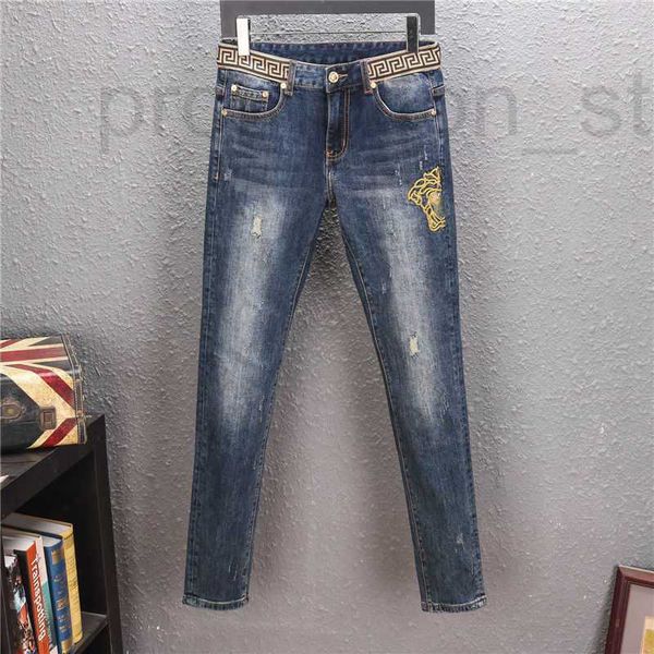 men's jeans designer plus size men jeans medusa embroidered hole trousers designer pants mens fashion retro casual denim pants wqe5, Blue
men's jeans designer plus size men jeans medusa embroidered hole trousers designer pants mens fashion retro casual denim pants wqe5, Blue