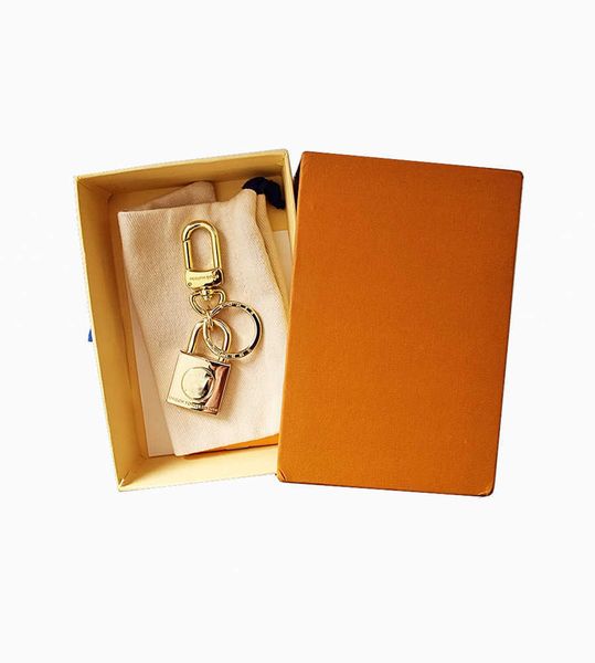 keychains lanyards high qualtiy aolly lock desigen keyring holder brand keychain designers men women car bag key chain with box 2 sstyle mot, Silver
keychains lanyards high qualtiy aolly lock desigen keyring holder brand keychain designers men women car bag key chain with box 2 sstyle mot, Silver