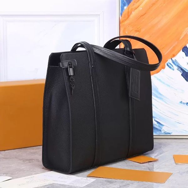 fashion brand favorite locks and key cases accessories shoulder bags handbag genuine leather metal letter logo crossbody bag ladies cowhide, Black;red
fashion brand favorite locks and key cases accessories shoulder bags handbag genuine leather metal letter logo crossbody bag ladies cowhide, Black;red