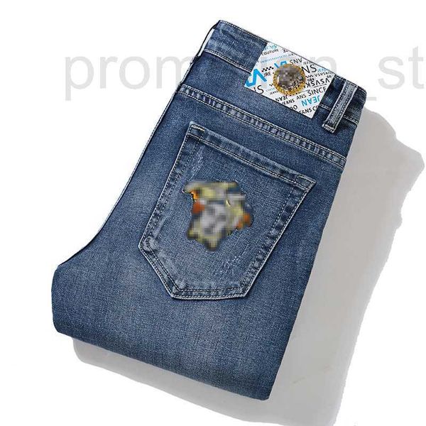 men's jeans designer spring / summer thin men medusa embroidered jeans light blue fashion versatile straight pants qgcp
men's jeans designer spring / summer thin men medusa embroidered jeans light blue fashion versatile straight pants qgcp