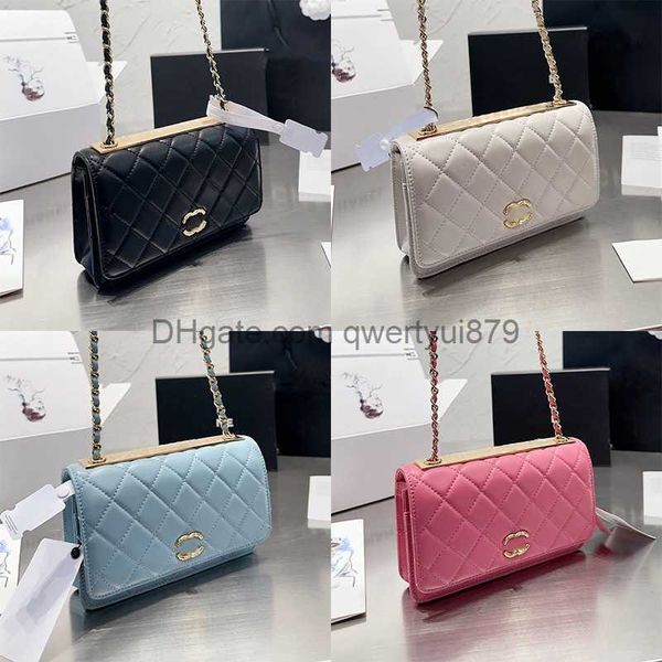qwertyui879 shoulder bags 7a quality woc trendy mini flap bag 20cm women designer luxury fashion shoulder crossbody tote handbag ladies clas
qwertyui879 shoulder bags 7a quality woc trendy mini flap bag 20cm women designer luxury fashion shoulder crossbody tote handbag ladies clas