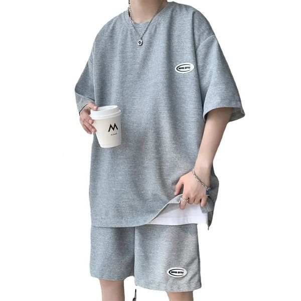 2023 summer loose label sports tracksuit men's t-shirt shorts two piece men's t shirt shorts set, Gray
2023 summer loose label sports tracksuit men's t-shirt shorts two piece men's t shirt shorts set, Gray