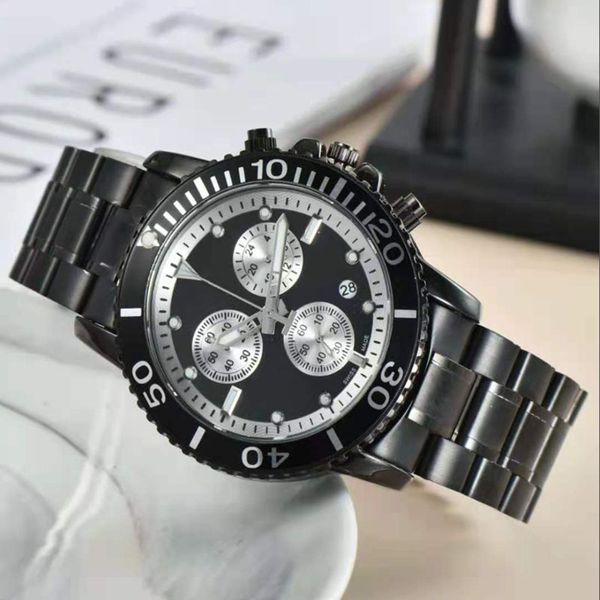 automatic date luxury fashion watch men and women of the steel belt movement quartz clock men noctilucent watches, Slivery;brown
automatic date luxury fashion watch men and women of the steel belt movement quartz clock men noctilucent watches, Slivery;brown