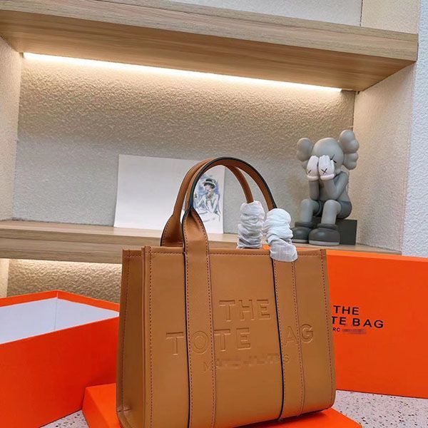 designer bag 8a the tote bag for woman embossing letter handbag luxury shoulder bags large capacity 34cm brown leather handbags women canvas
designer bag 8a the tote bag for woman embossing letter handbag luxury shoulder bags large capacity 34cm brown leather handbags women canvas