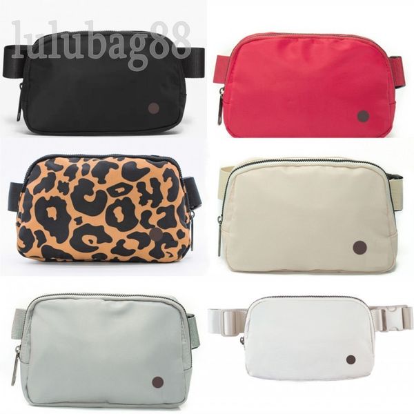 luxury bag everywhere fanny packs portable outside pocket outdoor sports style solid color pochette fashion crossbody belt bag black white r
luxury bag everywhere fanny packs portable outside pocket outdoor sports style solid color pochette fashion crossbody belt bag black white r