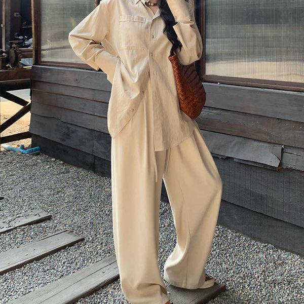 yue juxing 2023 new xiaoxiang relaxed pants high ji feeling medium waist wide leg sagging straight tube casual, Black;white
yue juxing 2023 new xiaoxiang relaxed pants high ji feeling medium waist wide leg sagging straight tube casual, Black;white