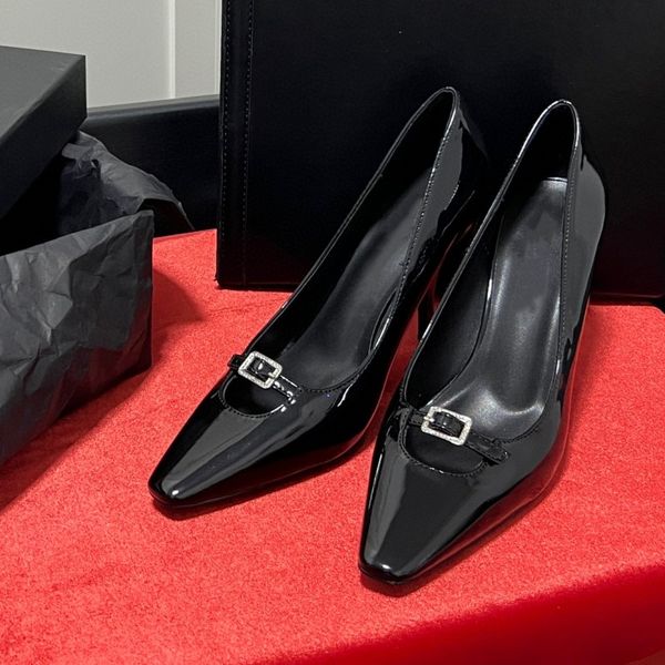 luxury sandals classic women's designer shoes patent leather high heels brand diamond party shoes buckle dress shoes black platform sho
luxury sandals classic women's designer shoes patent leather high heels brand diamond party shoes buckle dress shoes black platform sho