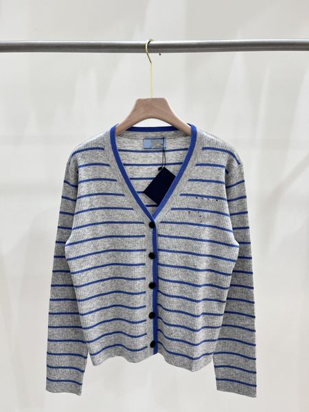 2023 spring summer milan runway sweaters v neck long sleeve women's sweater high end jacquard cardigan designer 0417-6, White;black
2023 spring summer milan runway sweaters v neck long sleeve women's sweater high end jacquard cardigan designer 0417-6, White;black