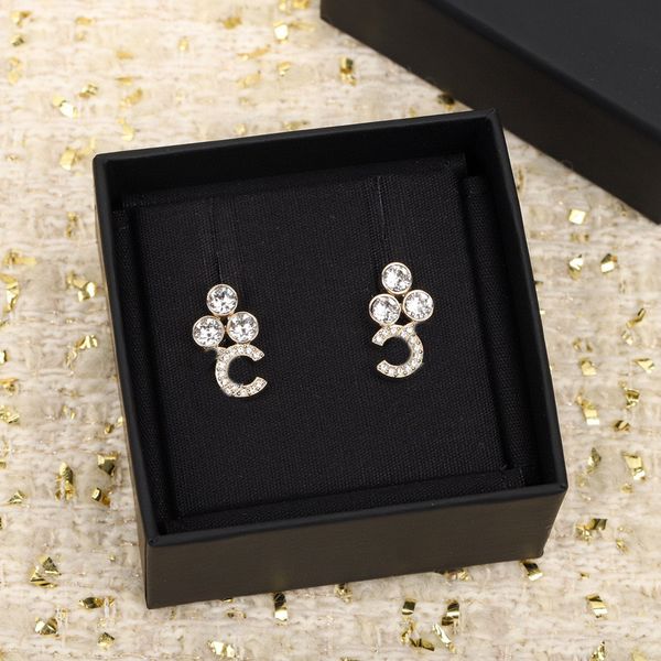 fashion style luxury quality charm stud earring with diamond simple design have box stamp ps7871a, Golden
fashion style luxury quality charm stud earring with diamond simple design have box stamp ps7871a, Golden