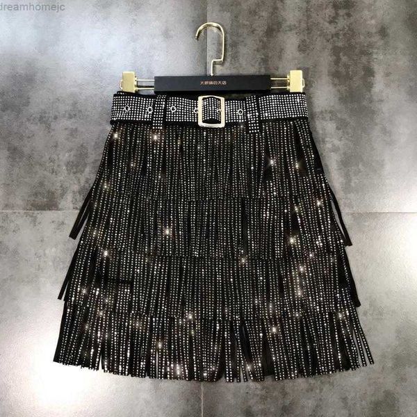 women skirt fashion 2022 new autumn high waist belt multi layer short heavy drilling rhinestones fringed skirt with cake a line 0417, Black
women skirt fashion 2022 new autumn high waist belt multi layer short heavy drilling rhinestones fringed skirt with cake a line 0417, Black