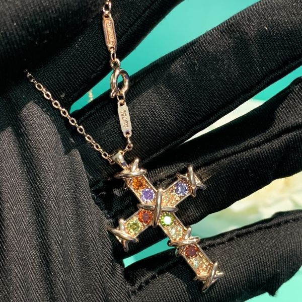 luxury cross necklace designer necklace exquisite ladies pendant diamond inlay charm elegant temperament fashion versatile trendy jewelry lo, Silver
luxury cross necklace designer necklace exquisite ladies pendant diamond inlay charm elegant temperament fashion versatile trendy jewelry lo, Silver