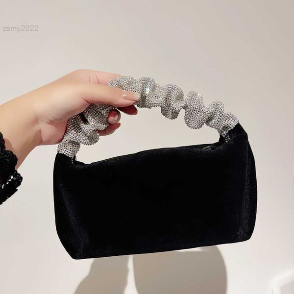 totes trend velvet evening bag designer ruched diamonds women handbags luxury rhinestones lady hand bags shiny party clutch purse 2022
totes trend velvet evening bag designer ruched diamonds women handbags luxury rhinestones lady hand bags shiny party clutch purse 2022