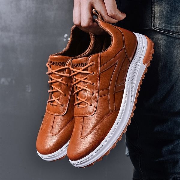 dress shoes solid color leather men's autumn and winter fashion plus velvet thick sports casual formal wear 230504, Black
dress shoes solid color leather men's autumn and winter fashion plus velvet thick sports casual formal wear 230504, Black
