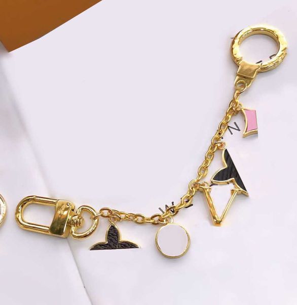 keychains lanyards 2023 luxury designers keychains letters diamonds keychain brand car key chain women buckle jewelry keyring bags pendant g, Silver
keychains lanyards 2023 luxury designers keychains letters diamonds keychain brand car key chain women buckle jewelry keyring bags pendant g, Silver
