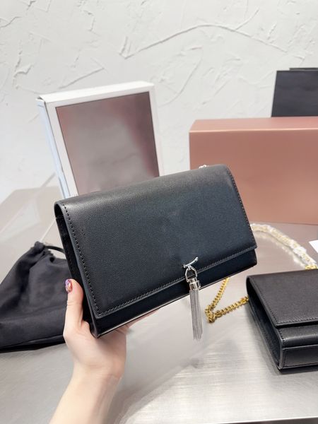 luxury designer woman bag handbag shoulder bag cross body fashion purse new leather bag with tassel and chain case
luxury designer woman bag handbag shoulder bag cross body fashion purse new leather bag with tassel and chain case