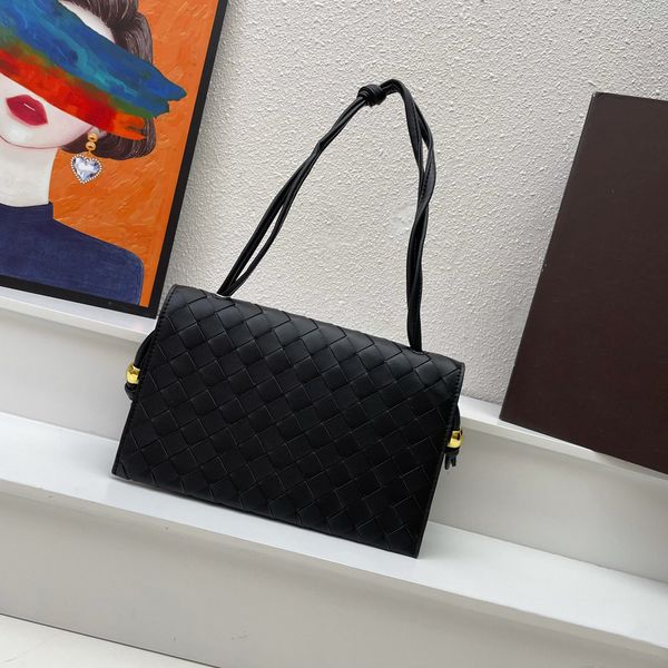 7a designer bag trio pouch on strap cowhide knitting women flap purse 25cm single handbags
7a designer bag trio pouch on strap cowhide knitting women flap purse 25cm single handbags