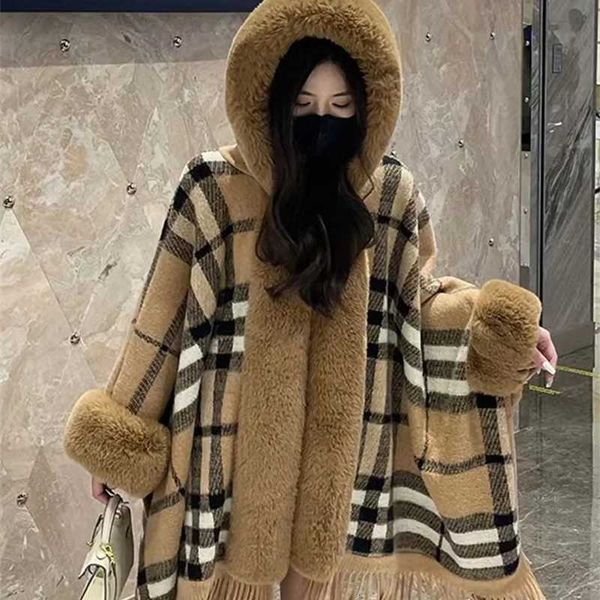 design sense niche sweater women's autumn and winter thickened mid length 2023 new mesh red plaid shawl cape jacket, Blue;gray
design sense niche sweater women's autumn and winter thickened mid length 2023 new mesh red plaid shawl cape jacket, Blue;gray
