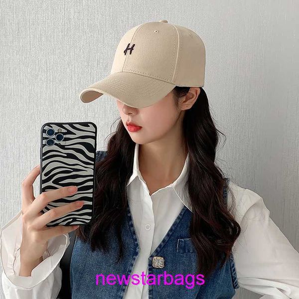 original edition designer herms hat for sale hard cap women's ins korean version fashionable embroidery small baseball men's casua, Blue;gray
original edition designer herms hat for sale hard cap women's ins korean version fashionable embroidery small baseball men's casua, Blue;gray