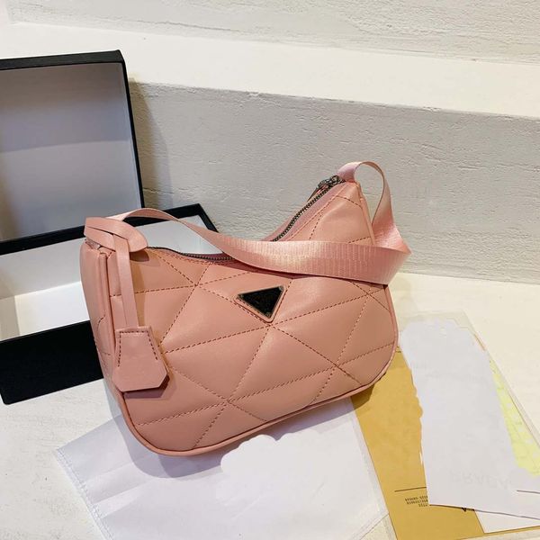 fashionable women's bag small fragrance style new underarm bag lingge one shoulder crossbody bag handbag
fashionable women's bag small fragrance style new underarm bag lingge one shoulder crossbody bag handbag