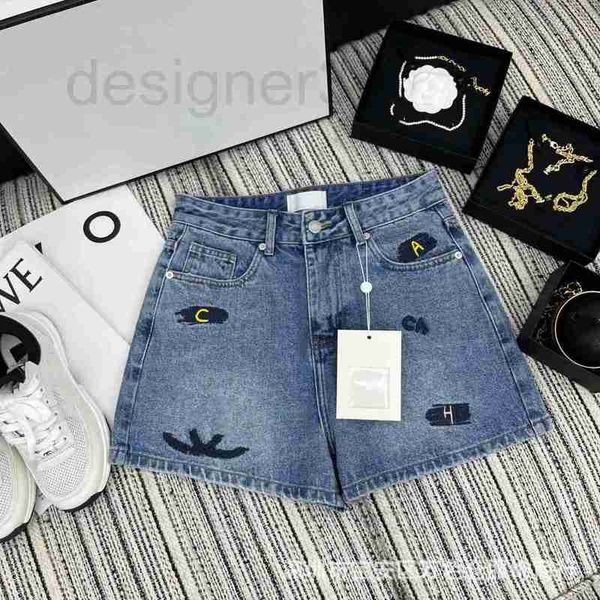women's jeans designer 2023 spring/summer new style chic embroidery design, loose and versatile high waisted denim shorts, women's, Blue
women's jeans designer 2023 spring/summer new style chic embroidery design, loose and versatile high waisted denim shorts, women's, Blue