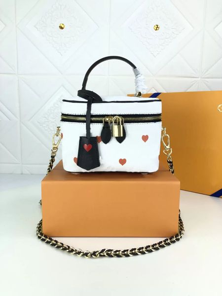 m57458 m57482 women leather tote shoulder crossbody bags travel vanity double zip with padlock closure titching adjustable strap handbag 202, Black;red
m57458 m57482 women leather tote shoulder crossbody bags travel vanity double zip with padlock closure titching adjustable strap handbag 202, Black;red