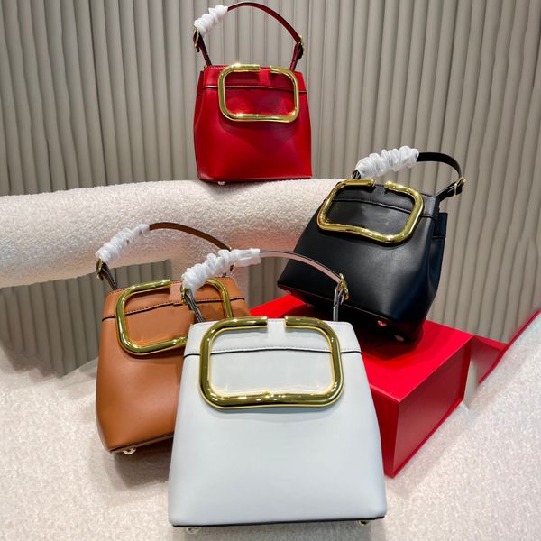 10a famous designer luxury fashion bag women bag new 2023 fashion popular large letter one shoulder bag temperament handheld crossbody bag
10a famous designer luxury fashion bag women bag new 2023 fashion popular large letter one shoulder bag temperament handheld crossbody bag