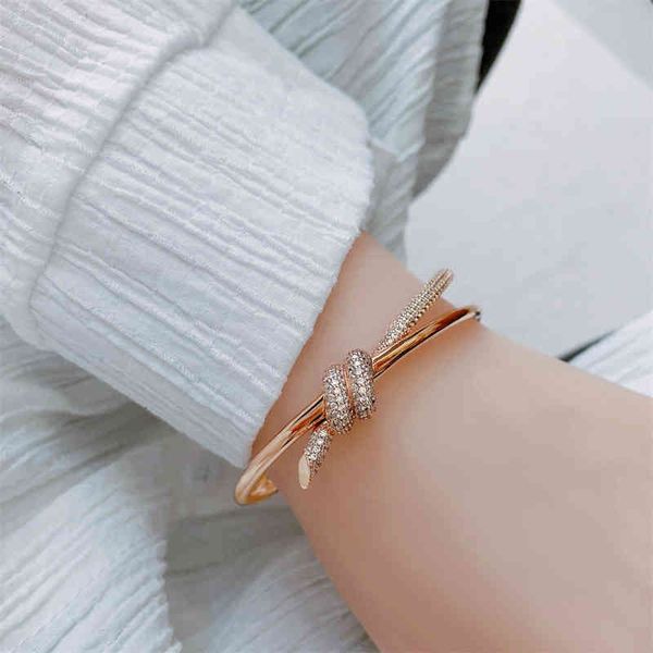 gold chain bracelet womens designer bracelet chain luxury bracelet gold plated fashion trendy pulsera bow flower pendant diamond cjeweler lo, Black
gold chain bracelet womens designer bracelet chain luxury bracelet gold plated fashion trendy pulsera bow flower pendant diamond cjeweler lo, Black
