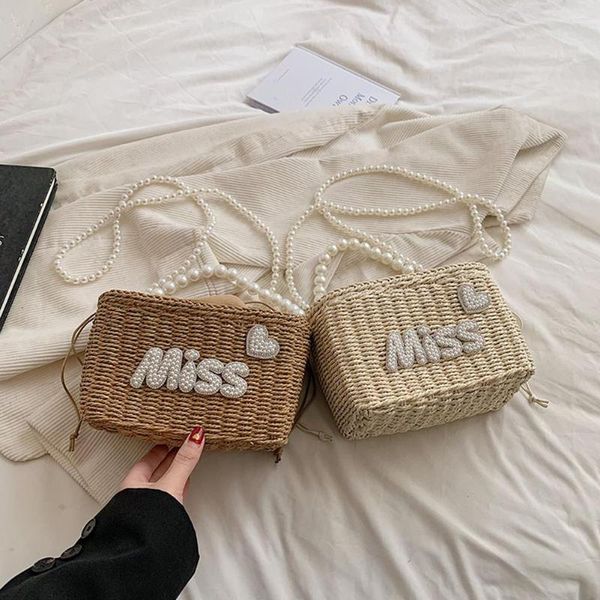 shoulder bags pearl chain hand-woven handbags letter messenger bag handmade summer casual simple fashion portable for holiday party
shoulder bags pearl chain hand-woven handbags letter messenger bag handmade summer casual simple fashion portable for holiday party