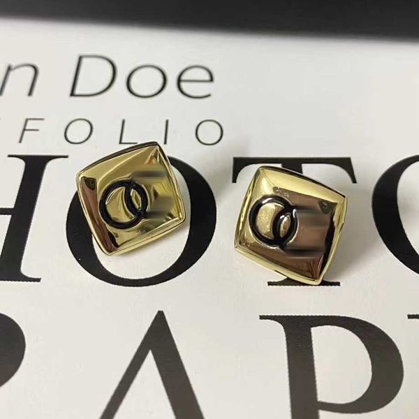 designers womens brand designer earrings ear stud crystal women elegance temperament simple ladies wedding party jewelry gift accessories, Golden;silver
designers womens brand designer earrings ear stud crystal women elegance temperament simple ladies wedding party jewelry gift accessories, Golden;silver