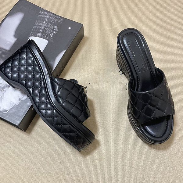 slippers thick-soled cctiy women's shoes designer sandals rhombus and platform slippers shoes 35-40, Black
slippers thick-soled cctiy women's shoes designer sandals rhombus and platform slippers shoes 35-40, Black