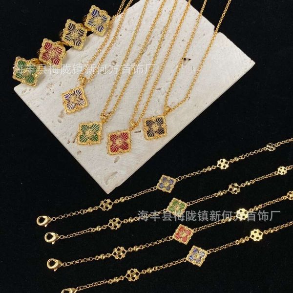 Classic designer necklace jewelry buccellati Jewelry luxury brand Opera House Series Necklace Enamel Diamond Small Bracelet Small Pendant Christmas gift Jewelry
Classic designer necklace jewelry buccellati Jewelry luxury brand Opera House Series Necklace Enamel Diamond Small Bracelet Small Pendant Christmas gift Jewelry