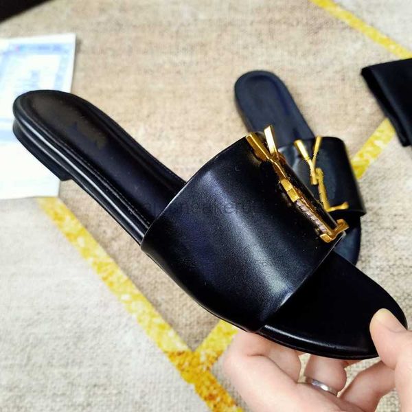yslity designer 2023 luxury slippers sliders womens summer sandals beach slide ladies flip flops loafers metal letters yslity black outdoor
yslity designer 2023 luxury slippers sliders womens summer sandals beach slide ladies flip flops loafers metal letters yslity black outdoor