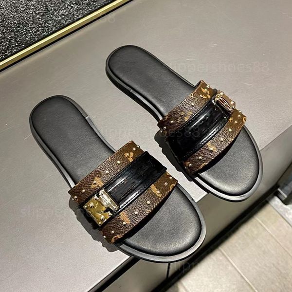622sslippers designer slides slipper sandal locked it flat mule mens women shoes flipflop slide slippers summer leather slider mules flip fl, Black
622sslippers designer slides slipper sandal locked it flat mule mens women shoes flipflop slide slippers summer leather slider mules flip fl, Black