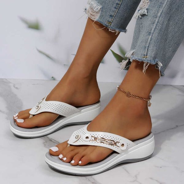 slippers 2022 women's slippers summer new fashion metal button slides shoes wedge beach sandals women outside platform leisure flip flo, Black
slippers 2022 women's slippers summer new fashion metal button slides shoes wedge beach sandals women outside platform leisure flip flo, Black