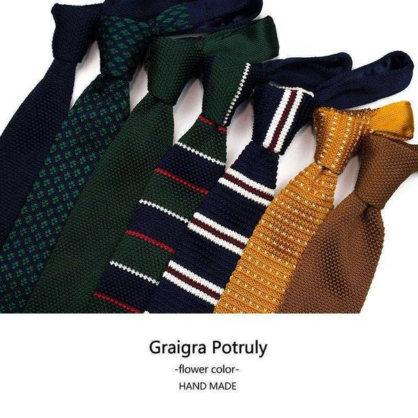 dark green small necktie narrow coffee color vintage stripe british japanese, Blue;purple
dark green small necktie narrow coffee color vintage stripe british japanese, Blue;purple