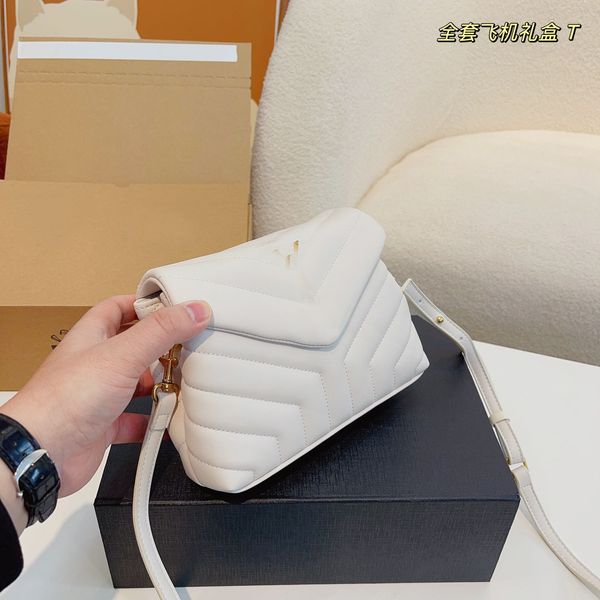 fashion designer woman bag women shoulder bag handbag purse original box genuine leather cross body chain high grade quality
fashion designer woman bag women shoulder bag handbag purse original box genuine leather cross body chain high grade quality