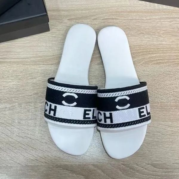 2023 womens slipper paris Beach slides Flat heel Summer Designer Fashion flops lady embroidery sandals women slide Hotel Bath Ladies channel Sandals EUR SIZE 35-42, Top quality + fast delivery 02
2023 womens slipper paris Beach slides Flat heel Summer Designer Fashion flops lady embroidery sandals women slide Hotel Bath Ladies channel Sandals EUR SIZE 35-42, Top quality + fast delivery 02