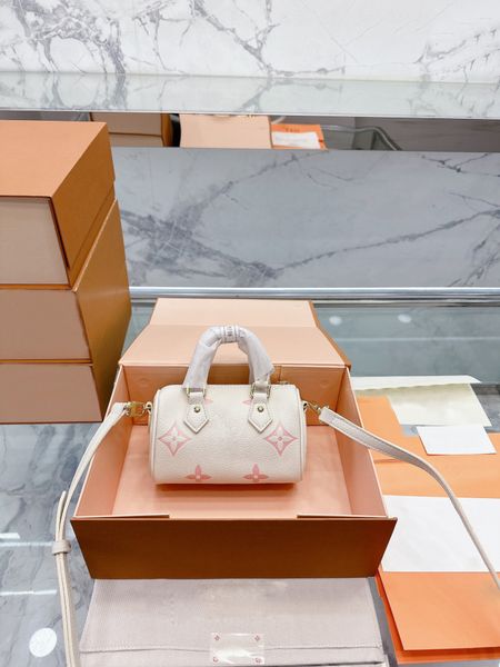 2023 designer bag women tote women casual shoulder bag unique valentine day bag 5a quality
2023 designer bag women tote women casual shoulder bag unique valentine day bag 5a quality