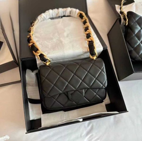 shoulder bag designer woman fashion bag sling bag crossbody bag quilted sheepskin square bag lady bag woman handbag armpit bag 21cm
shoulder bag designer woman fashion bag sling bag crossbody bag quilted sheepskin square bag lady bag woman handbag armpit bag 21cm