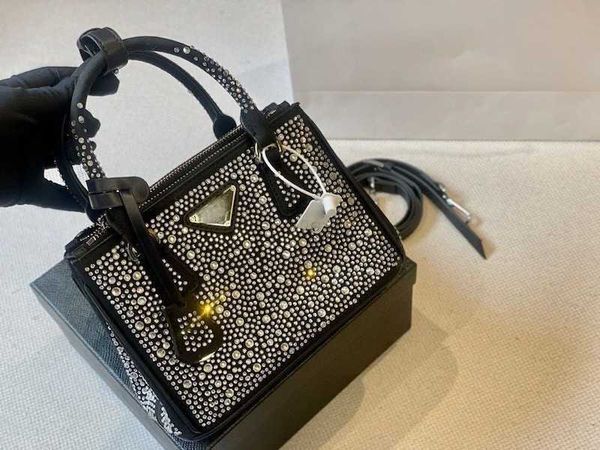 designer bag fashionbags handbags crossbody bag black handbag women crossbodys pink diamonds zippy shoulder bags casual pochette duffel bag
designer bag fashionbags handbags crossbody bag black handbag women crossbodys pink diamonds zippy shoulder bags casual pochette duffel bag