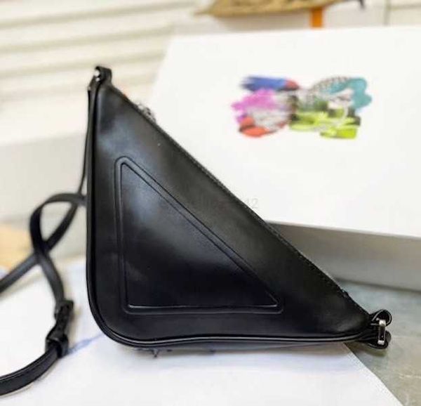 designer crossbody totes the bag triangle bag leather handbag man womens bags luxury handbags purses lady handbag shoulder fashion wallet ba
designer crossbody totes the bag triangle bag leather handbag man womens bags luxury handbags purses lady handbag shoulder fashion wallet ba