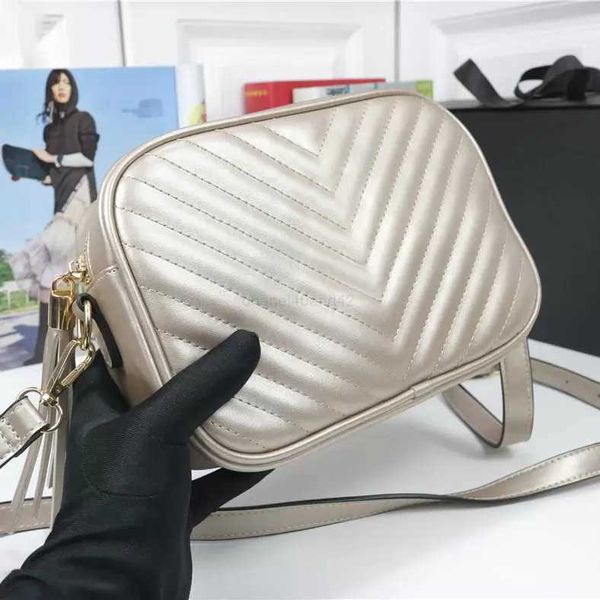 handbag women luxurys wallets designers bags 2022 purse 6-color casual travel tassel small square bag pu material fashion shoulder bag', Red;black
handbag women luxurys wallets designers bags 2022 purse 6-color casual travel tassel small square bag pu material fashion shoulder bag', Red;black